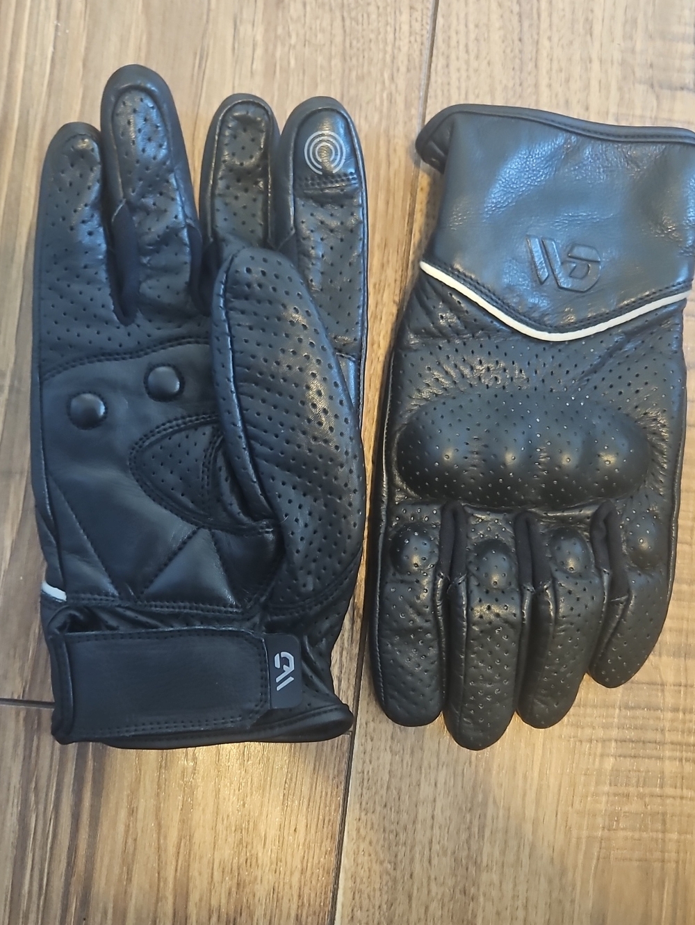 Perforated Black Leather Driving Gloves for Men - Logo